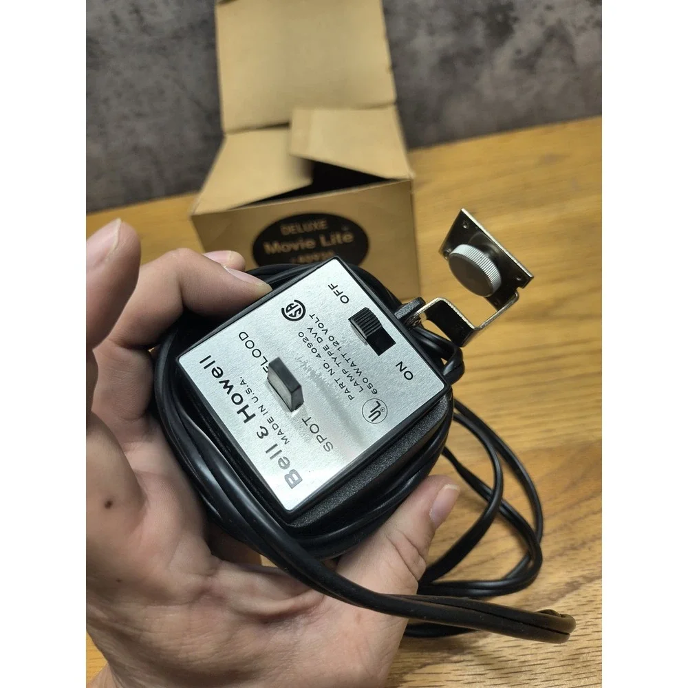 Vintage Bell & Howell Movie Lite,‎ Model #40920